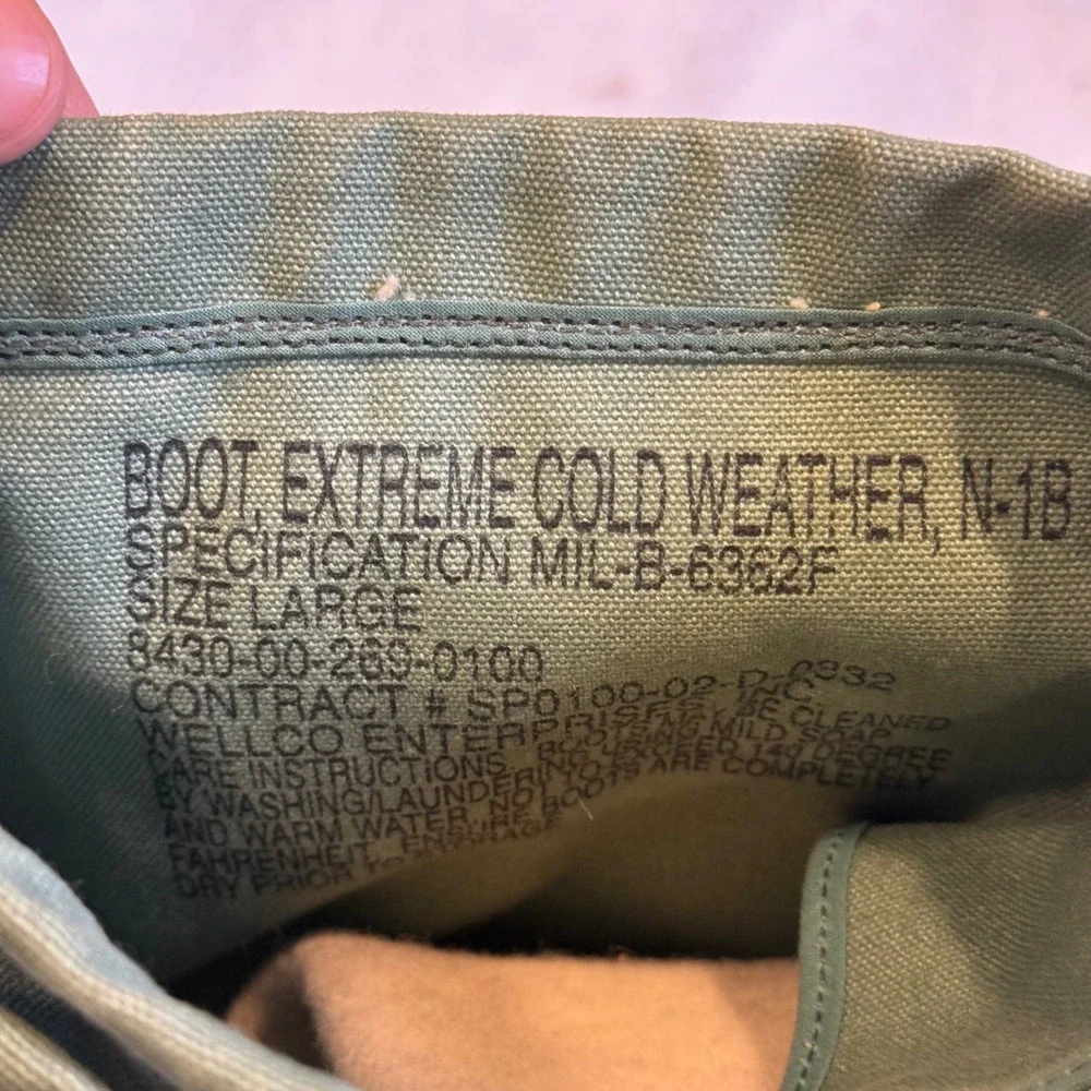 Wellco N-1B Extreme Cold Weather Boots Sage Green Canvas Mukluks MIL-B-6362F